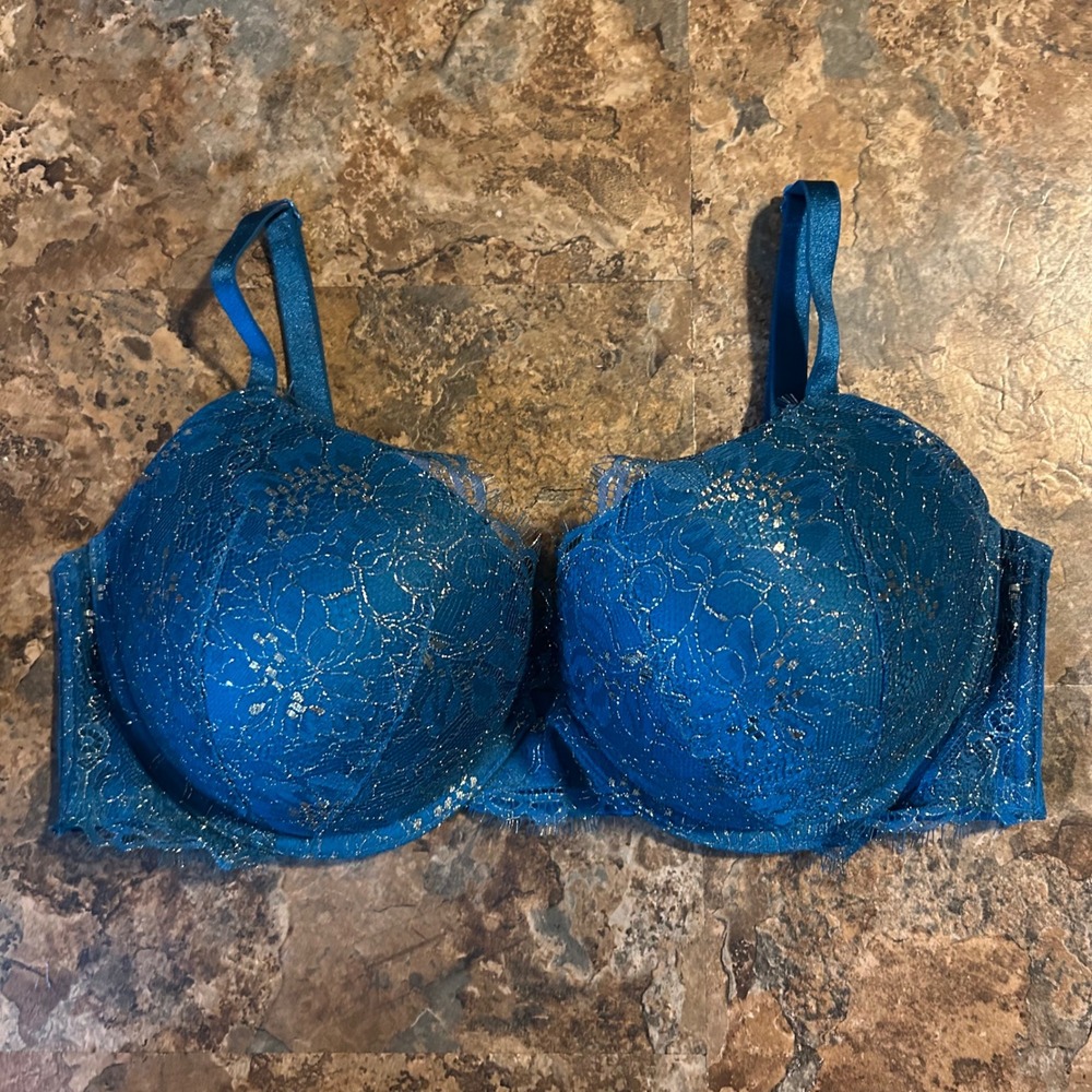 Victoria's Secret Very Sexy Push Up Bra Womens Size 38D Shimmery Blue Lace